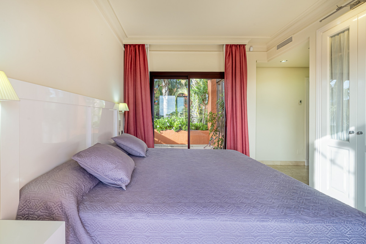 4 Bed Townhouse for sale in The Golden Mile Costa Del Sol, Málaga, Spain