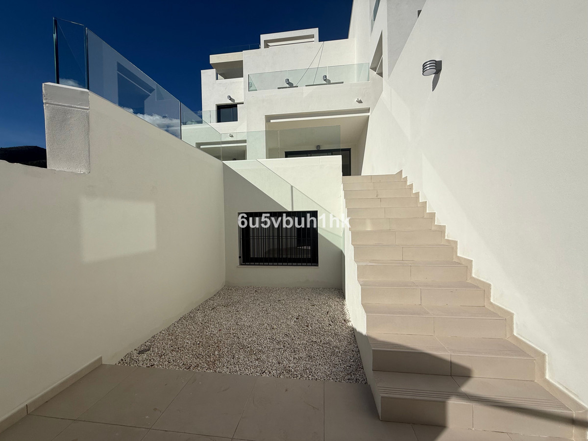 4 Bed Townhouse for sale in Benalmadena Costa Del Sol, Málaga, Spain