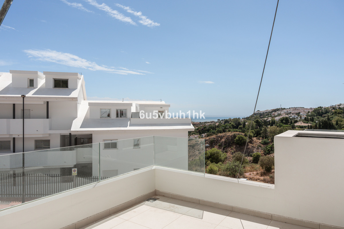 4 Bed Townhouse for sale in Benalmadena Costa Del Sol, Málaga, Spain
