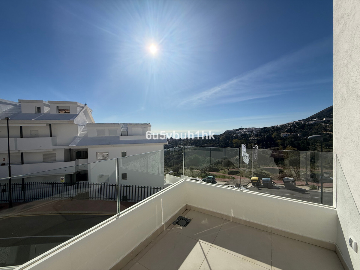 4 Bed Townhouse for sale in Benalmadena Costa Del Sol, Málaga, Spain