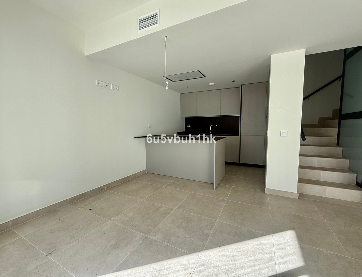 4 Bed Townhouse for sale in Benalmadena Costa Del Sol, Málaga, Spain