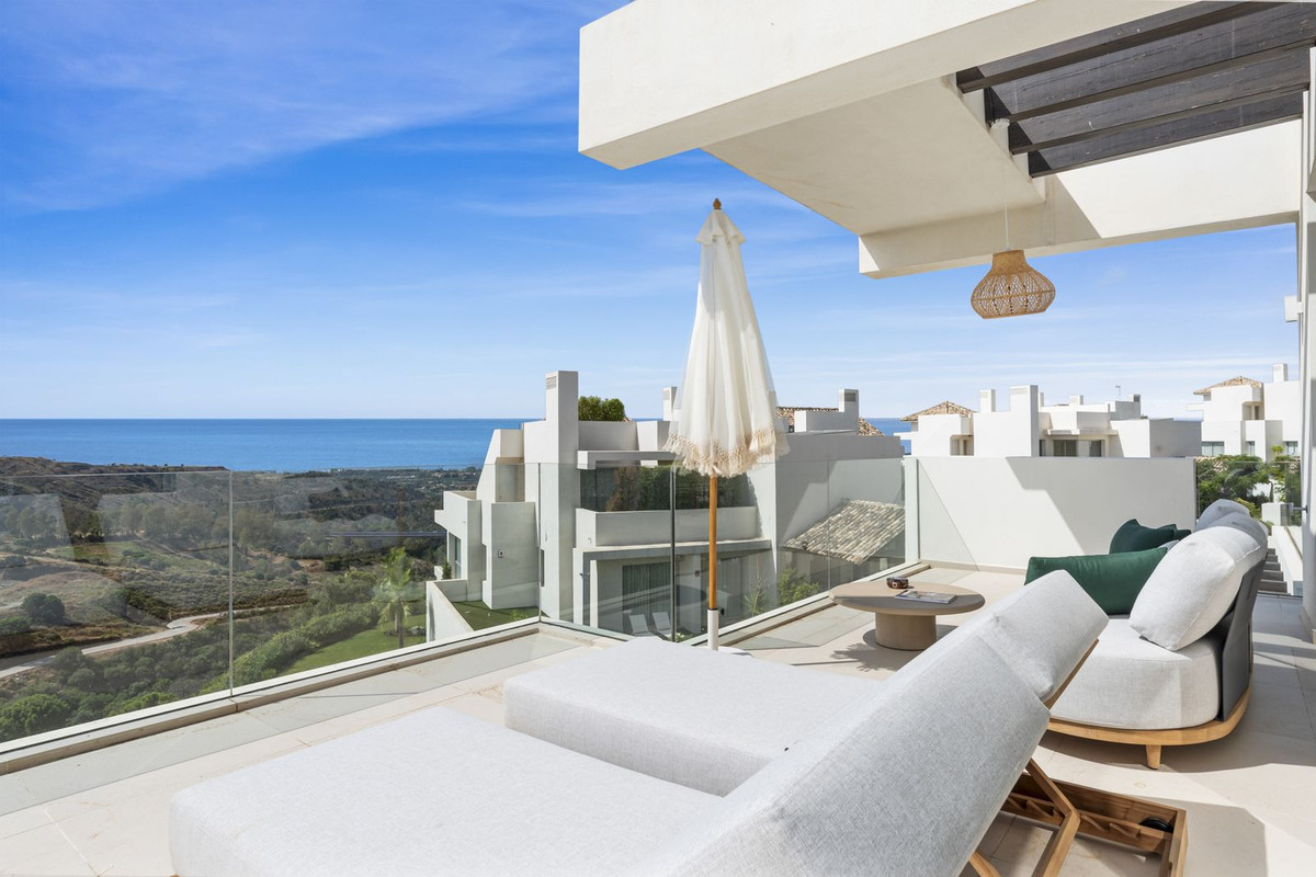 3 Bed Apartment for sale in Benahavís Costa Del Sol, Málaga, Spain