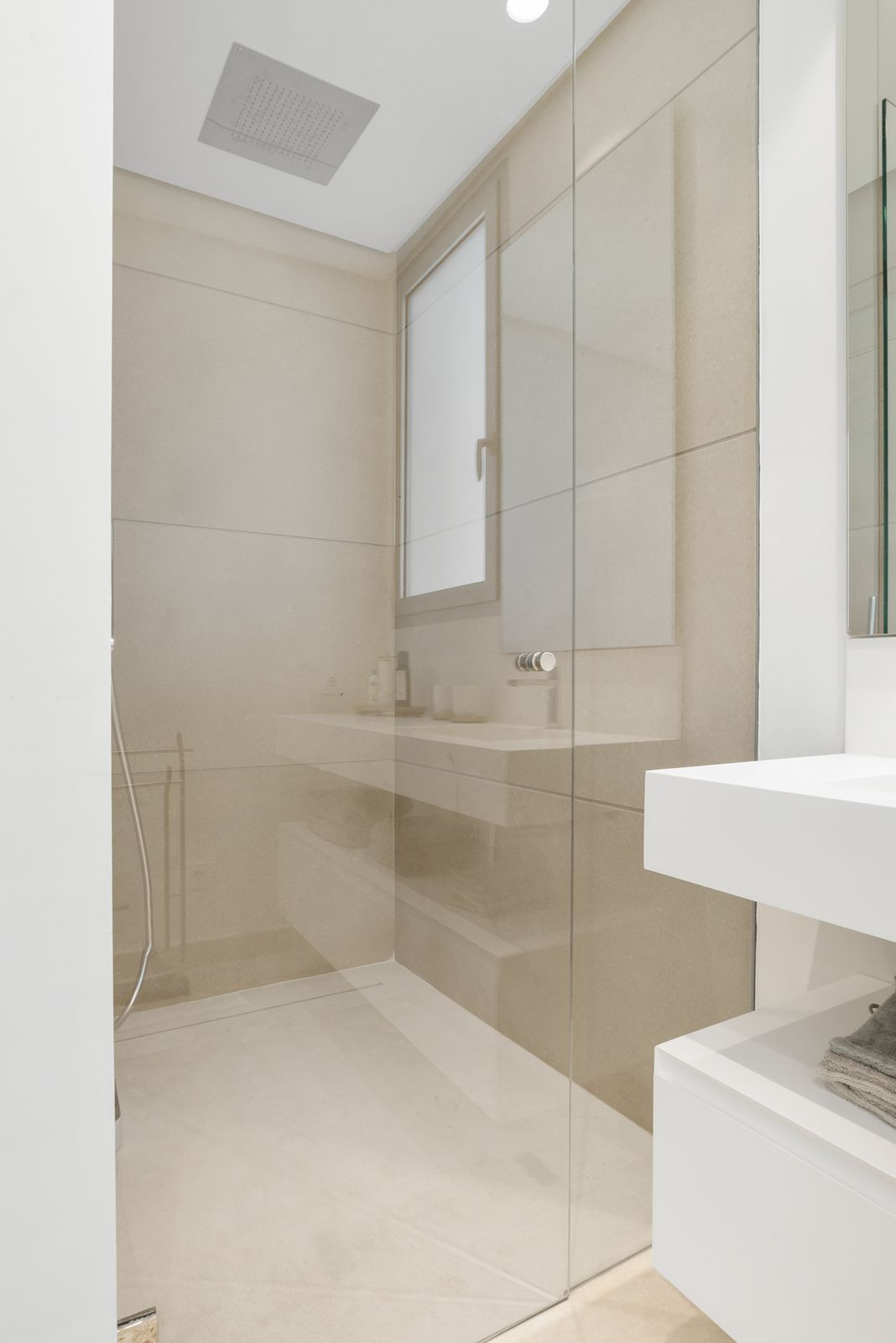 3 Bed Apartment for sale in Benahavís Costa Del Sol, Málaga, Spain