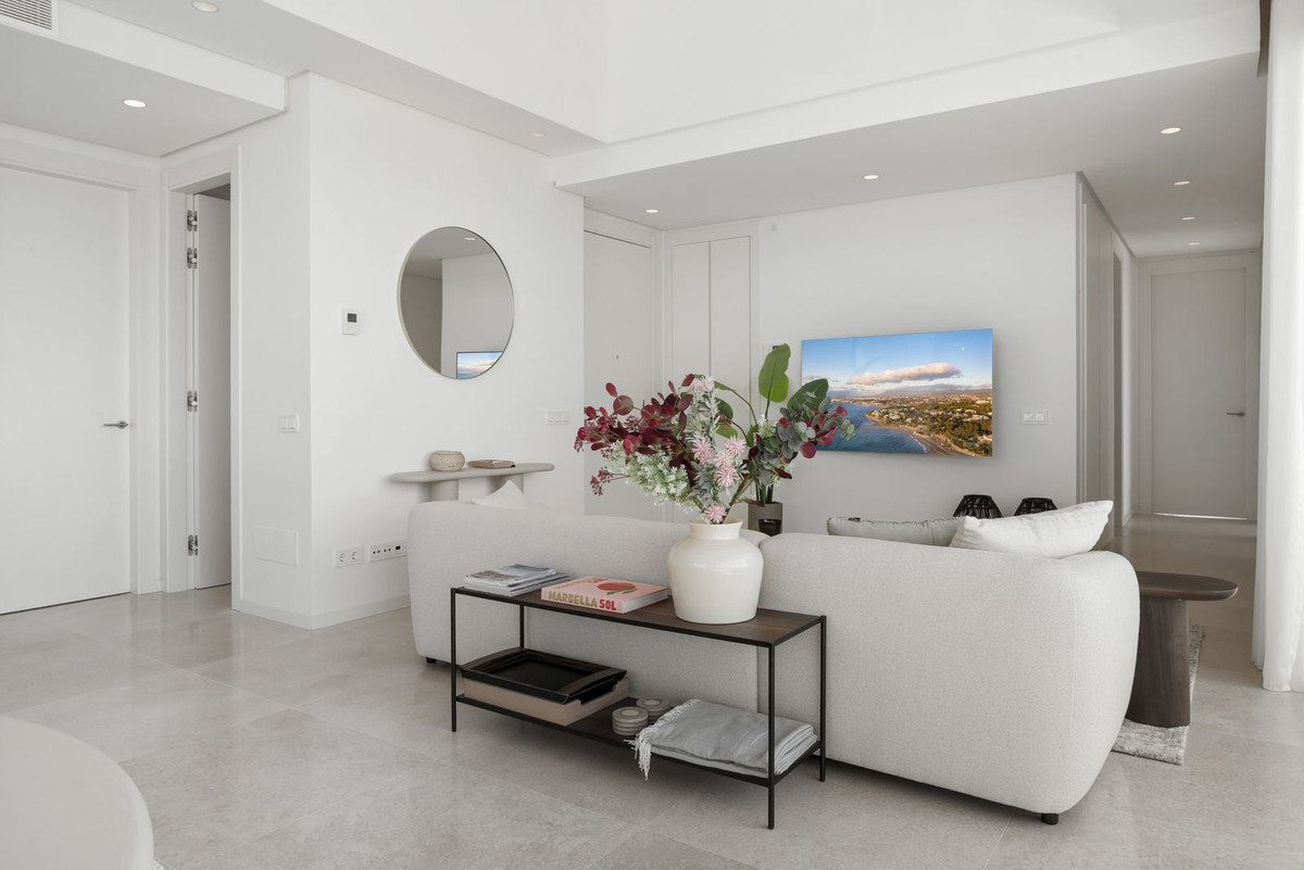 3 Bed Apartment for sale in Benahavís Costa Del Sol, Málaga, Spain