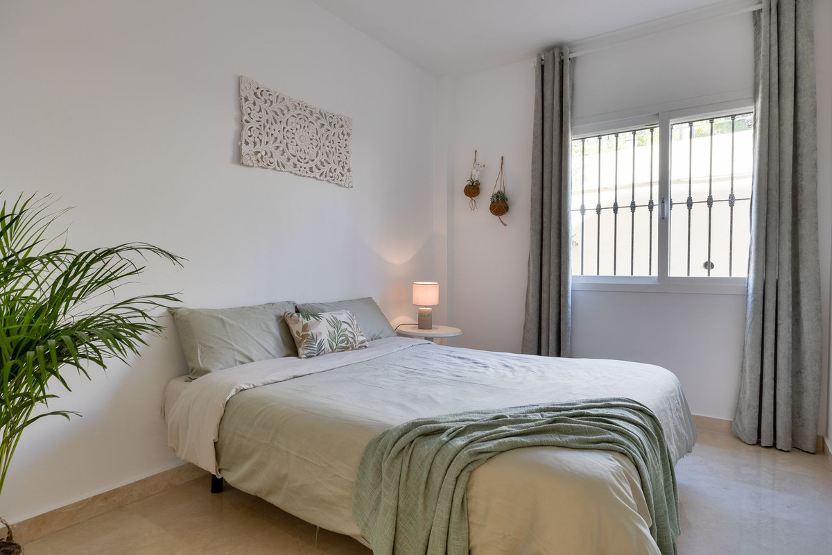 Se vende Apartamento Planta Baja de 3 dormitorios en Costa Del Sol, Málaga, España