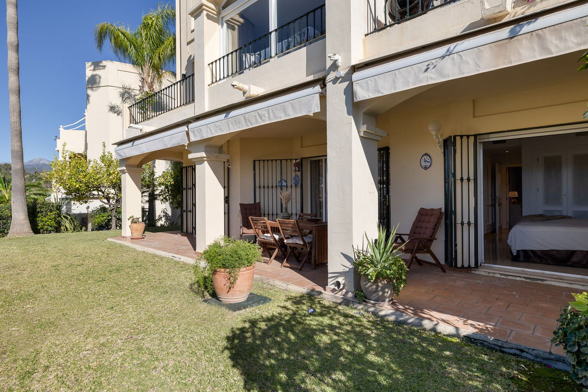 Se vende Apartamento Planta Baja de 3 dormitorios en Costa Del Sol, Málaga, España