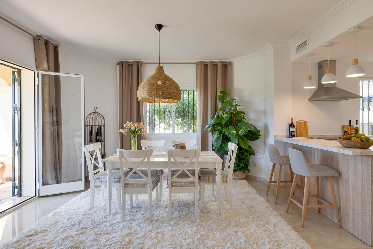 Se vende Apartamento Planta Baja de 3 dormitorios en Costa Del Sol, Málaga, España