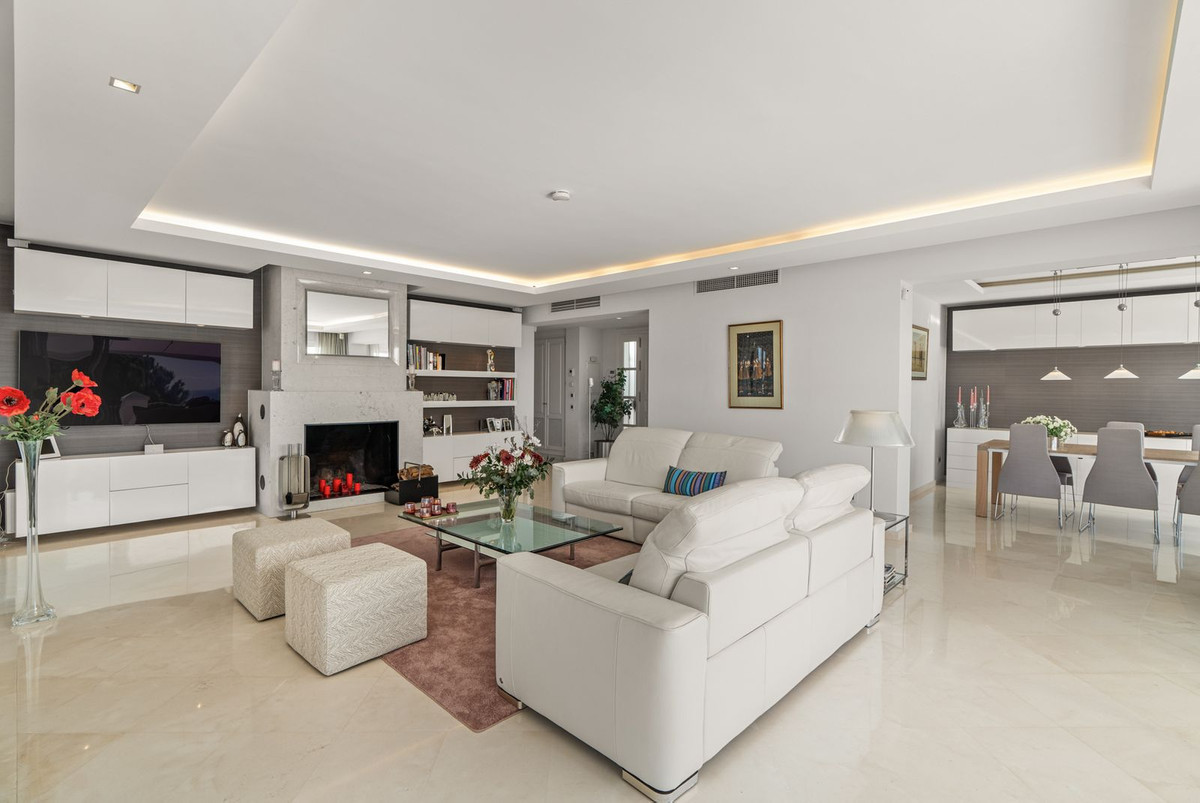 3 Bed Apartment for sale in La Heredia Costa Del Sol, Málaga, Spain