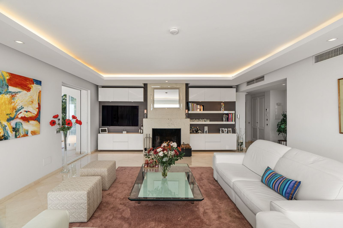 3 Bed Apartment for sale in La Heredia Costa Del Sol, Málaga, Spain