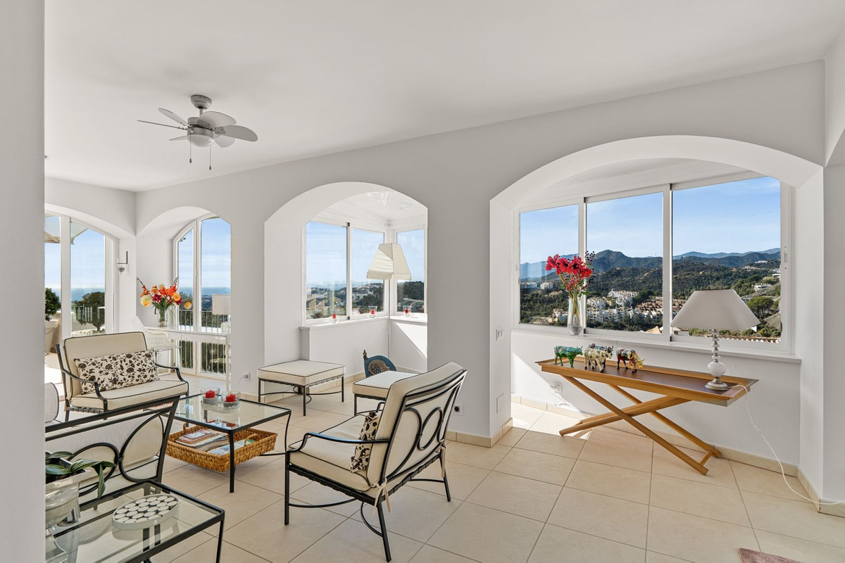 3 Bed Apartment for sale in La Heredia Costa Del Sol, Málaga, Spain