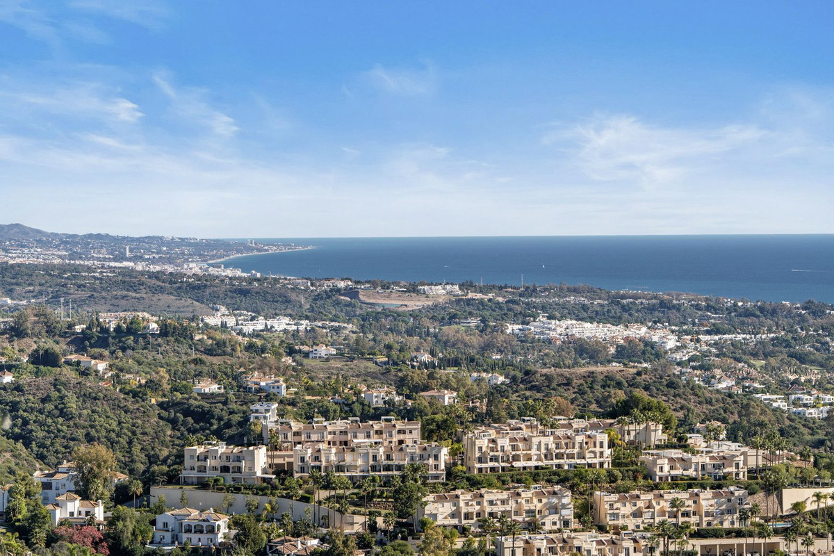 3 Bed Apartment for sale in La Heredia Costa Del Sol, Málaga, Spain