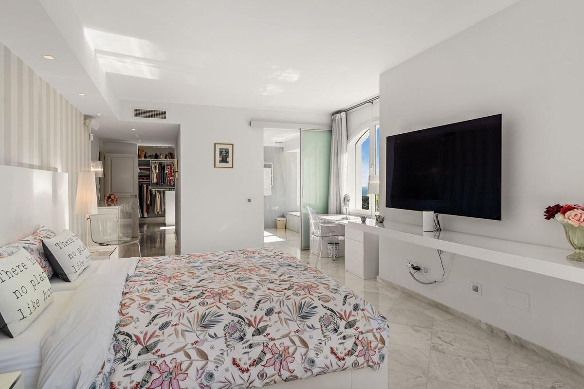 3 Bed Apartment for sale in La Heredia Costa Del Sol, Málaga, Spain