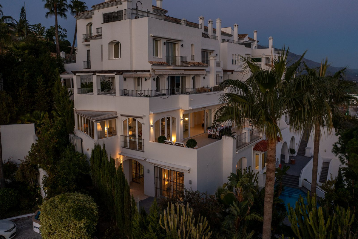3 Bed Apartment for sale in La Heredia Costa Del Sol, Málaga, Spain