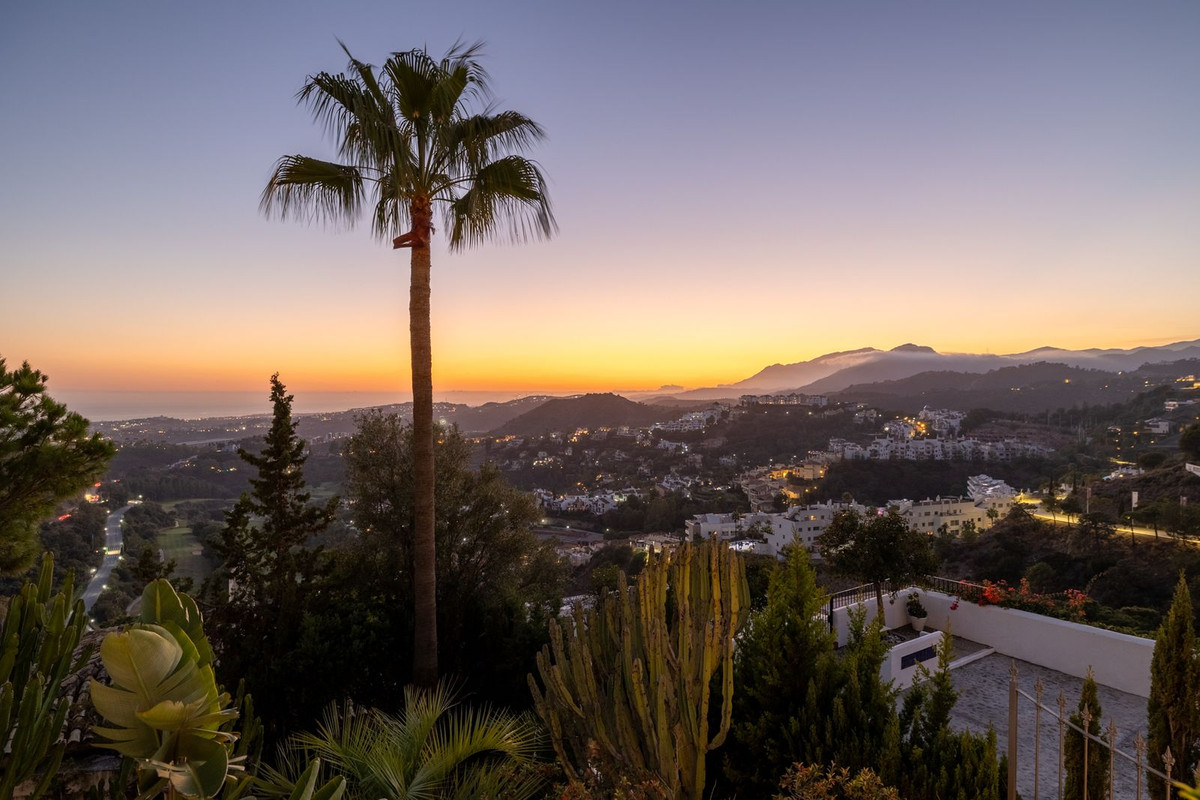 3 Bed Apartment for sale in La Heredia Costa Del Sol, Málaga, Spain