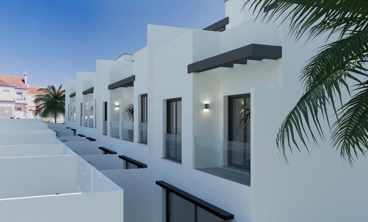 3 Bed Townhouse for sale in Las Lagunas Costa Del Sol, Málaga, Spain