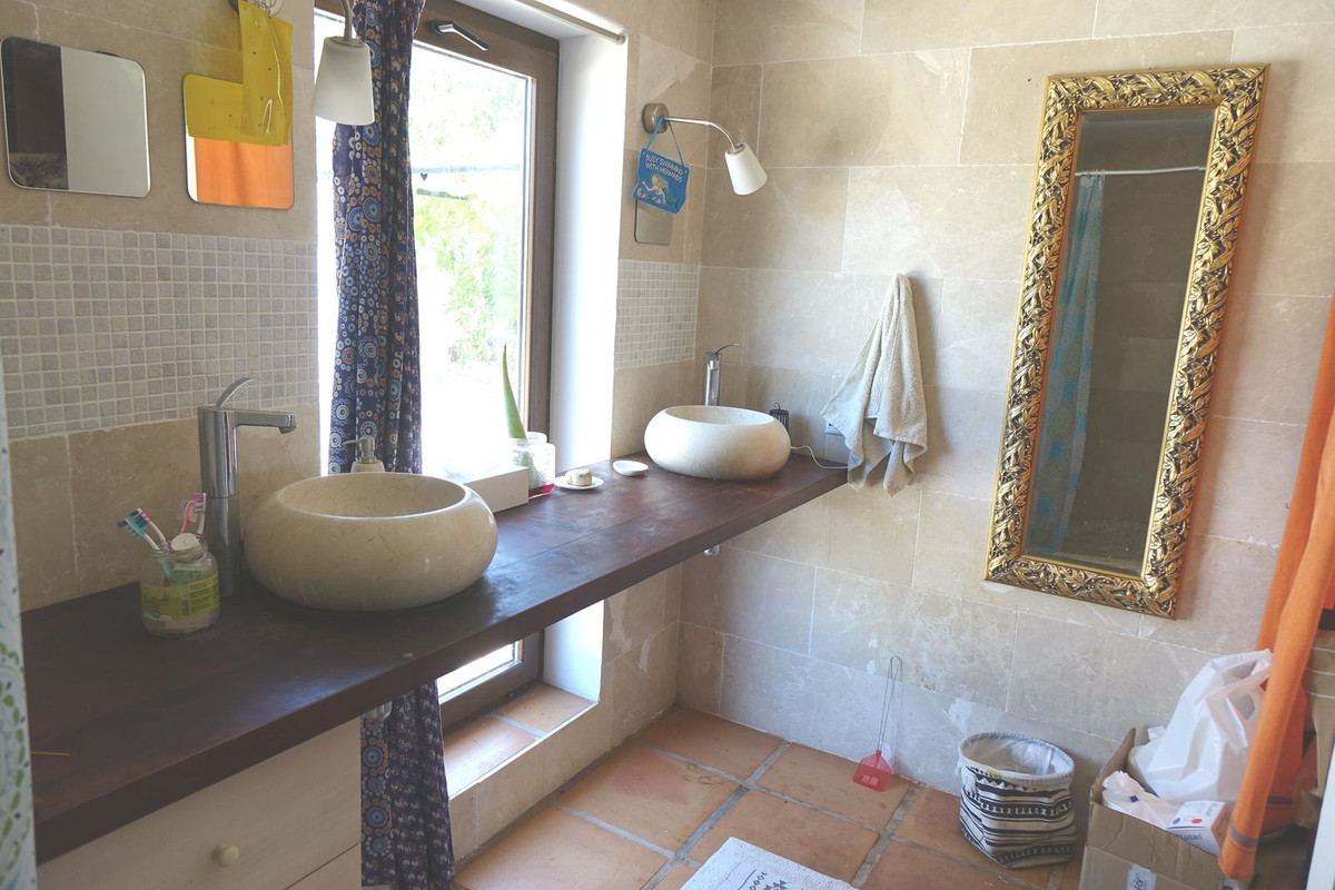 5 Bed Townhouse for sale in Valtocado Costa Del Sol, Málaga, Spain