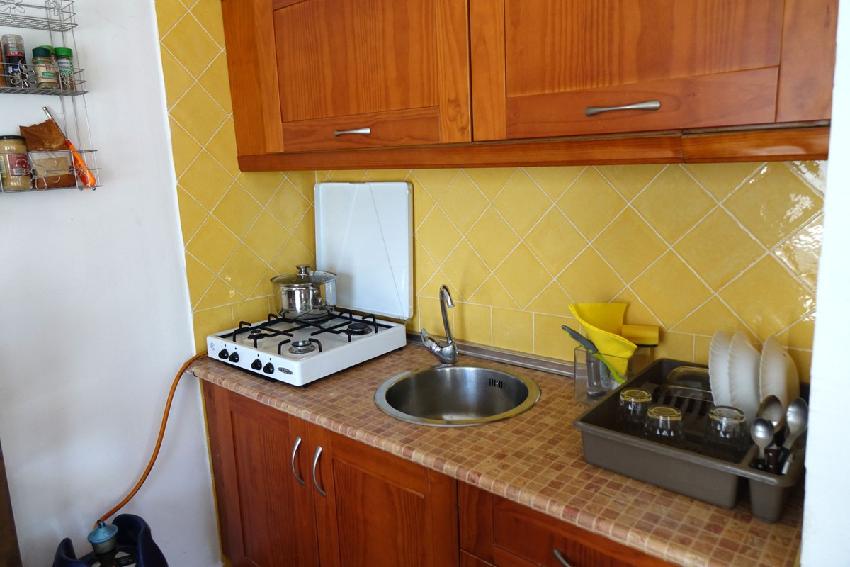 5 Bed Townhouse for sale in Valtocado Costa Del Sol, Málaga, Spain