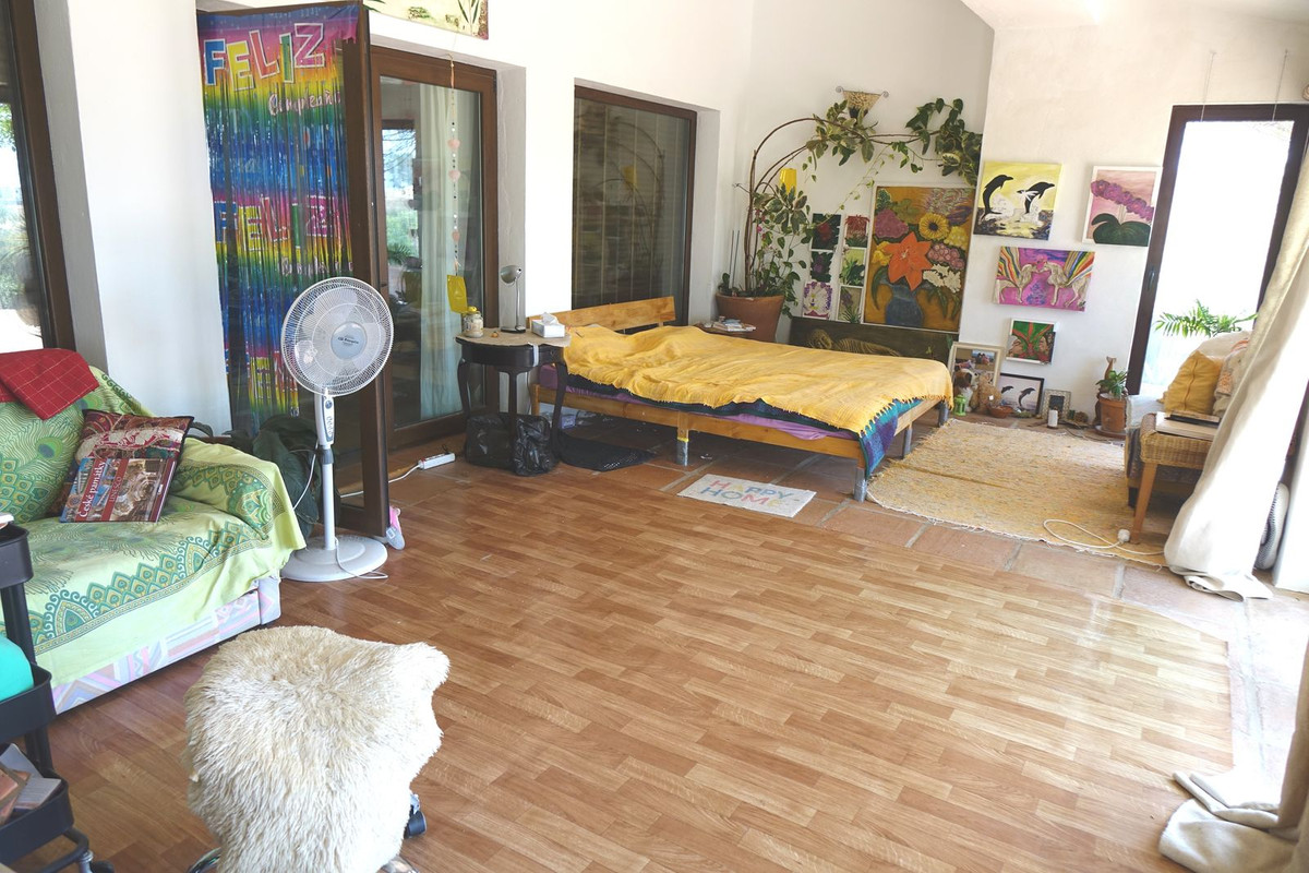 5 Bed Townhouse for sale in Valtocado Costa Del Sol, Málaga, Spain