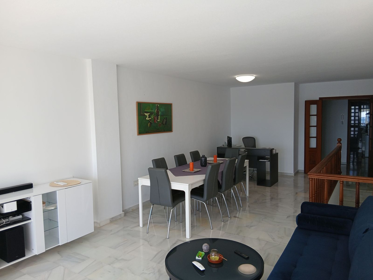5 Bed Apartment for sale in Estepona Costa Del Sol, Málaga, Spain