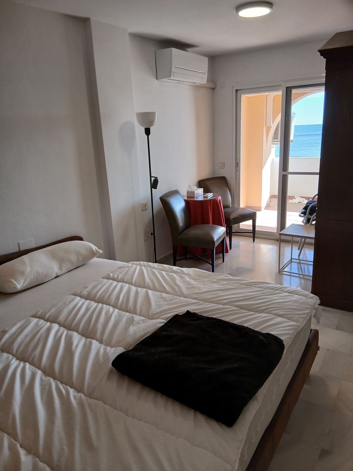 5 Bed Apartment for sale in Estepona Costa Del Sol, Málaga, Spain
