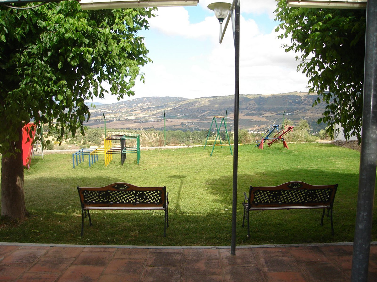 Commercial unit for sale in Ronda Costa Del Sol, Málaga, Spain