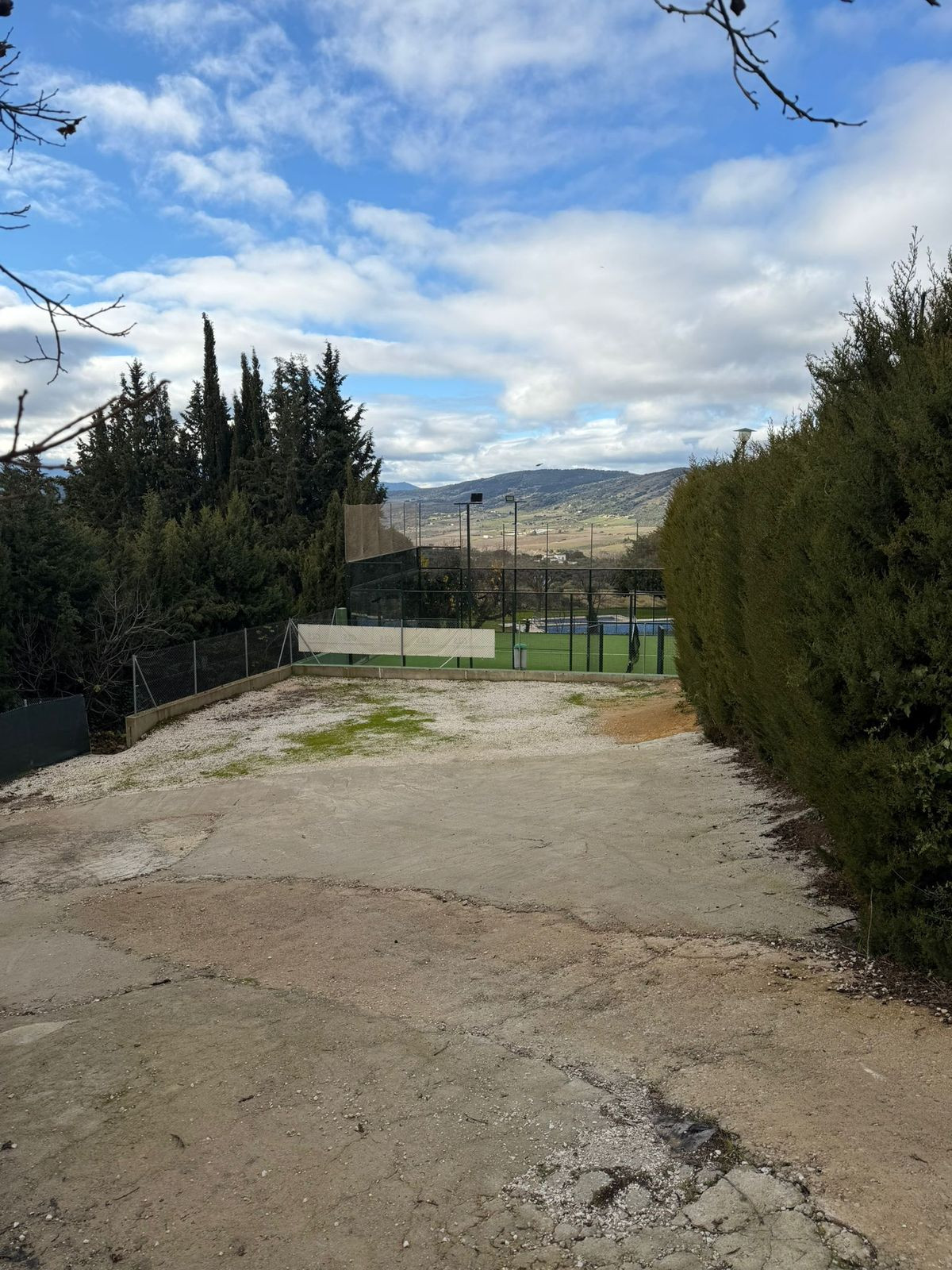 Commercial unit for sale in Ronda Costa Del Sol, Málaga, Spain