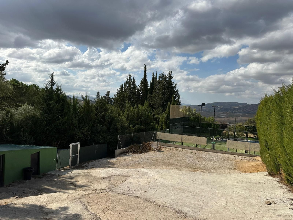 Commercial unit for sale in Ronda Costa Del Sol, Málaga, Spain