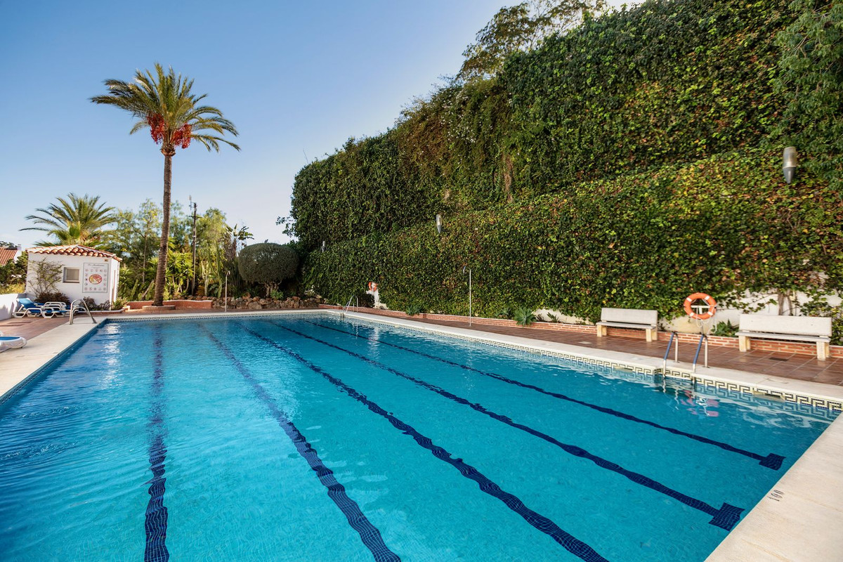 Se vende Apartamento Planta Baja de 3 dormitorios en Costa Del Sol, Málaga, España