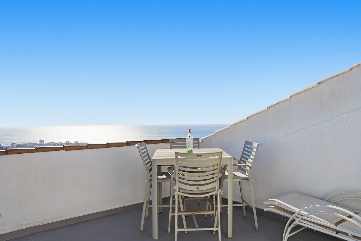3 Bed Apartment for sale in Benalmadena Costa Del Sol, Málaga, Spain