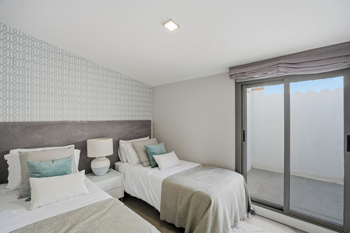 3 Bed Apartment for sale in Benalmadena Costa Del Sol, Málaga, Spain