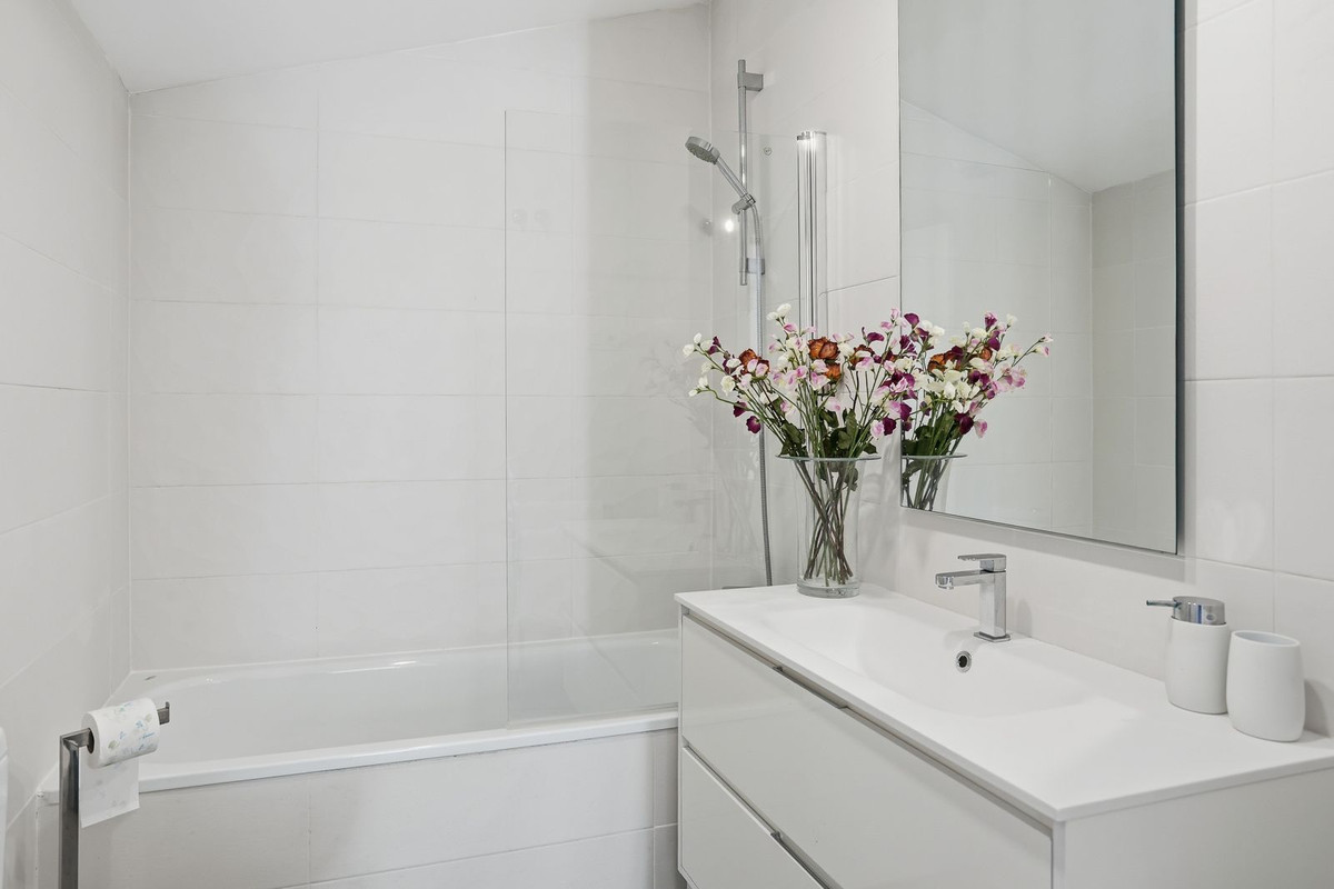 3 Bed Apartment for sale in Benalmadena Costa Del Sol, Málaga, Spain