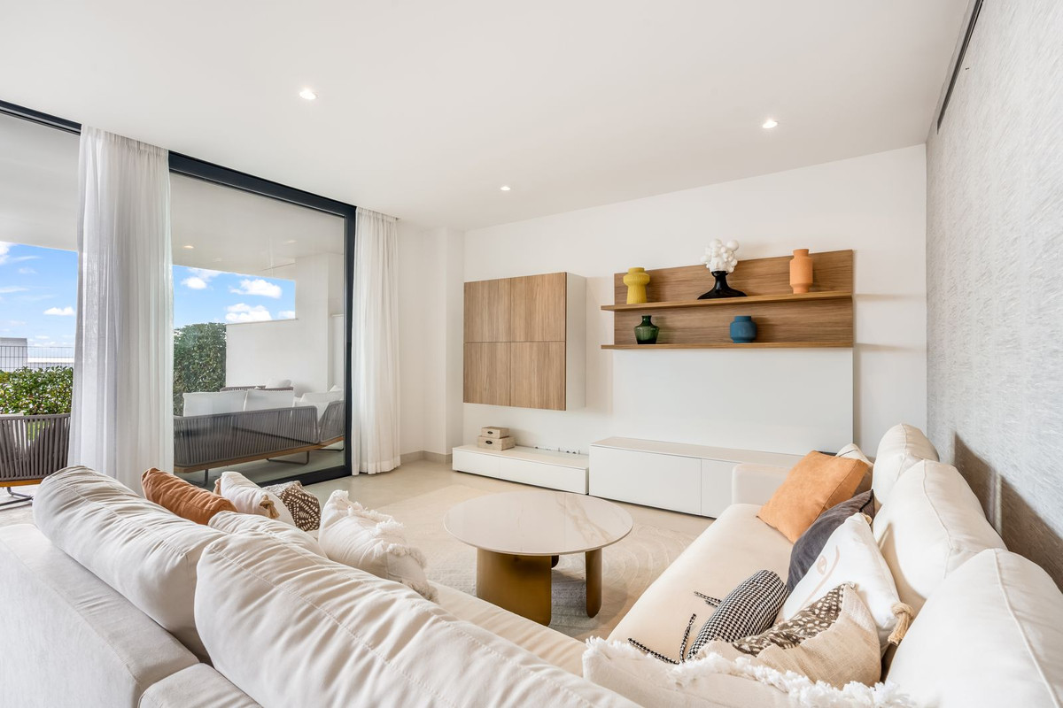 2 Bed Apartment for sale in Higueron Costa Del Sol, Málaga, Spain