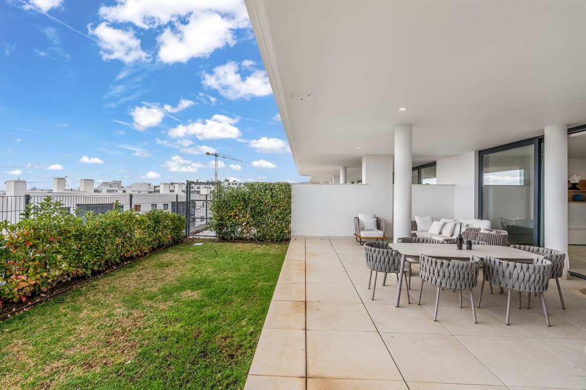 2 Bed Apartment for sale in Higueron Costa Del Sol, Málaga, Spain