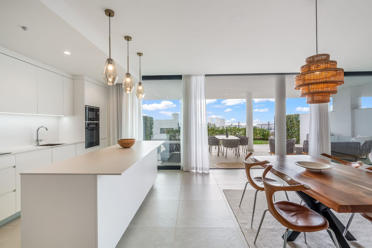 2 Bed Apartment for sale in Higueron Costa Del Sol, Málaga, Spain