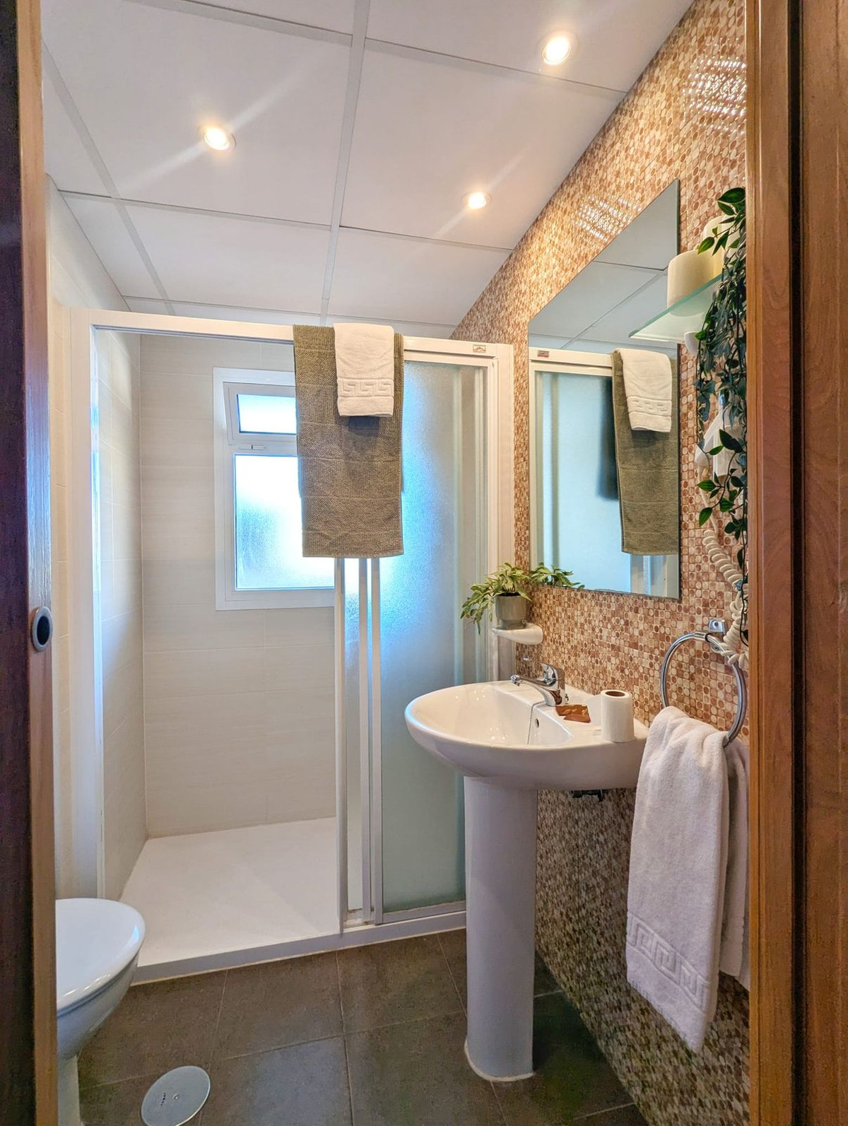 Se vende Apartamento Planta Media de 2 dormitorios en Costa Del Sol, Málaga, España