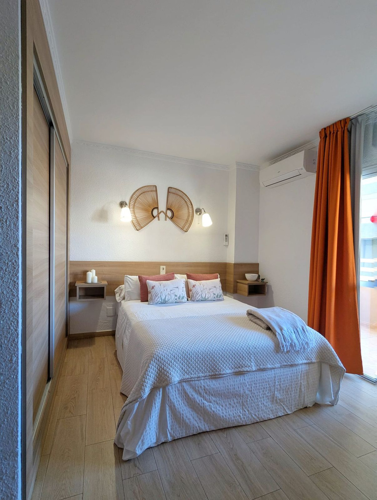 Se vende Apartamento Planta Media de 2 dormitorios en Costa Del Sol, Málaga, España