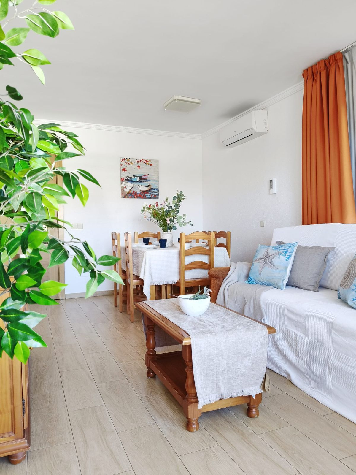 Se vende Apartamento Planta Media de 2 dormitorios en Costa Del Sol, Málaga, España