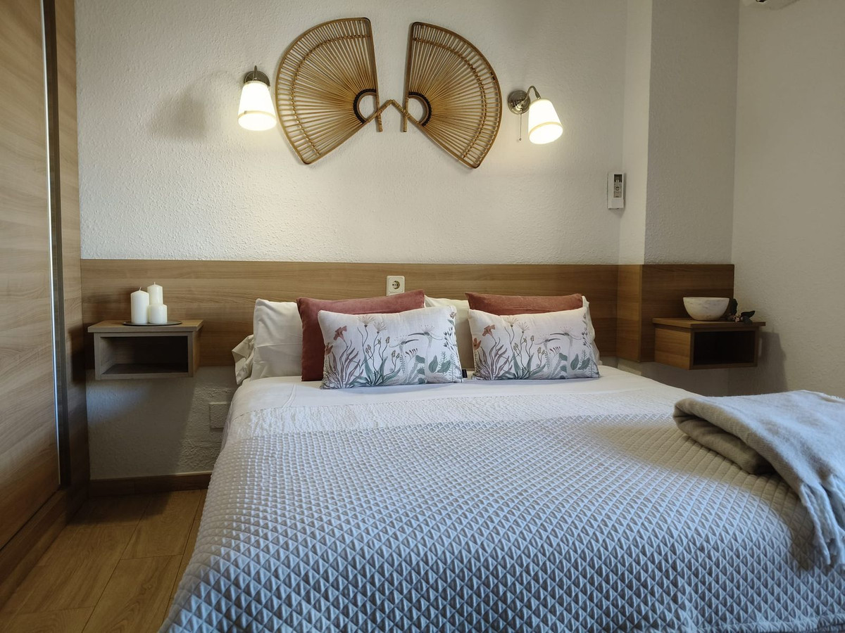 Se vende Apartamento Planta Media de 2 dormitorios en Costa Del Sol, Málaga, España