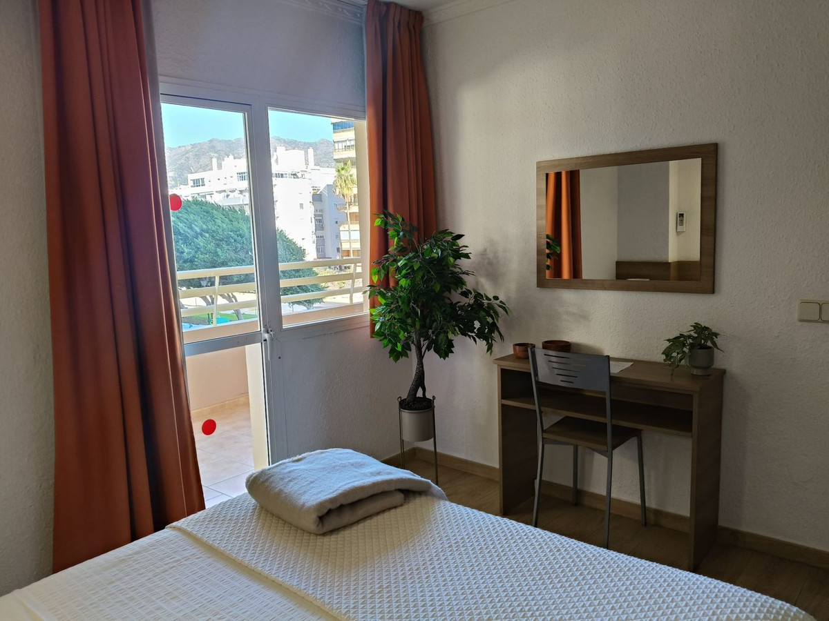 Se vende Apartamento Planta Media de 2 dormitorios en Costa Del Sol, Málaga, España