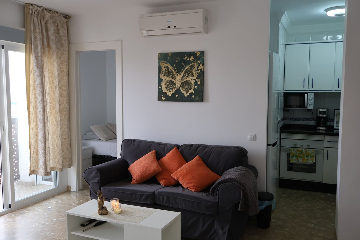 Se vende Apartamento en Planta Última de 2 dormitorios en Costa Del Sol, Málaga, España