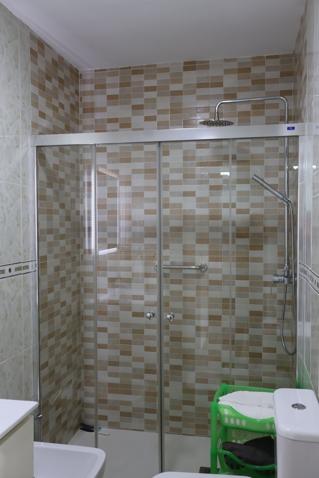Se vende Apartamento en Planta Última de 2 dormitorios en Costa Del Sol, Málaga, España