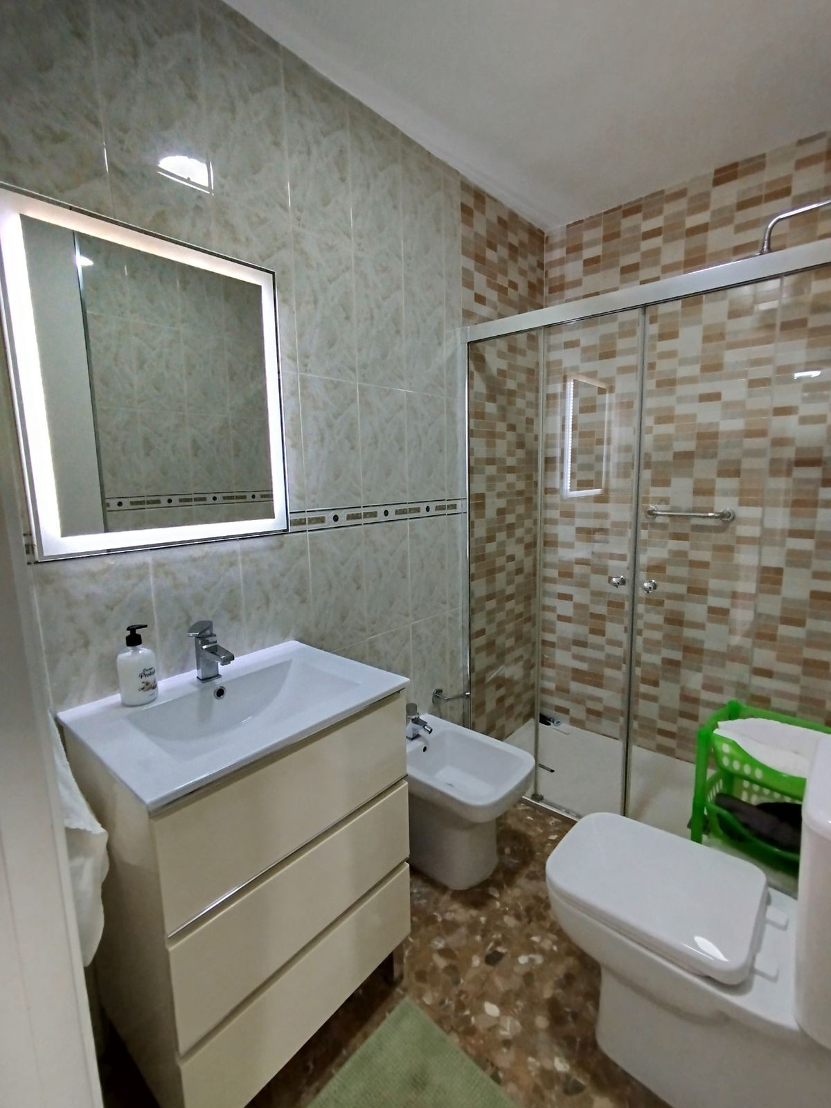 Se vende Apartamento en Planta Última de 2 dormitorios en Costa Del Sol, Málaga, España