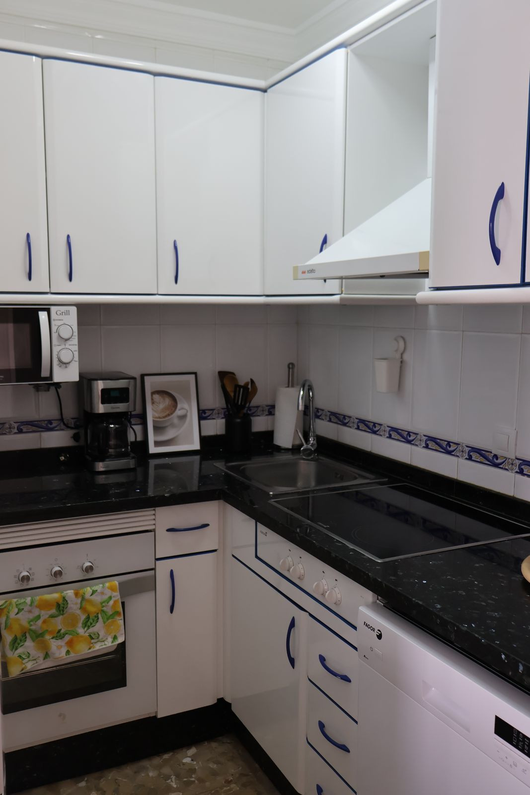 Se vende Apartamento en Planta Última de 2 dormitorios en Costa Del Sol, Málaga, España
