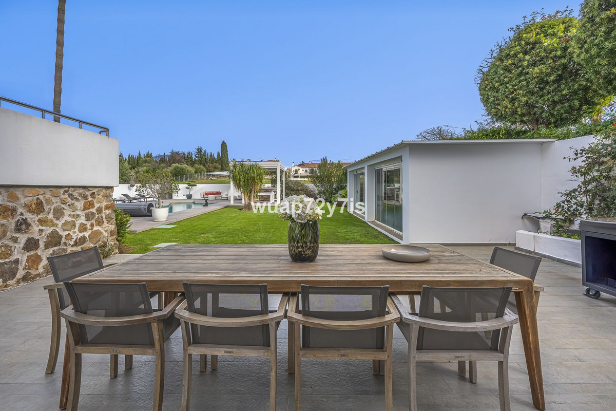 4 Bed Townhouse for sale in Guadalmina Alta Costa Del Sol, Málaga, Spain