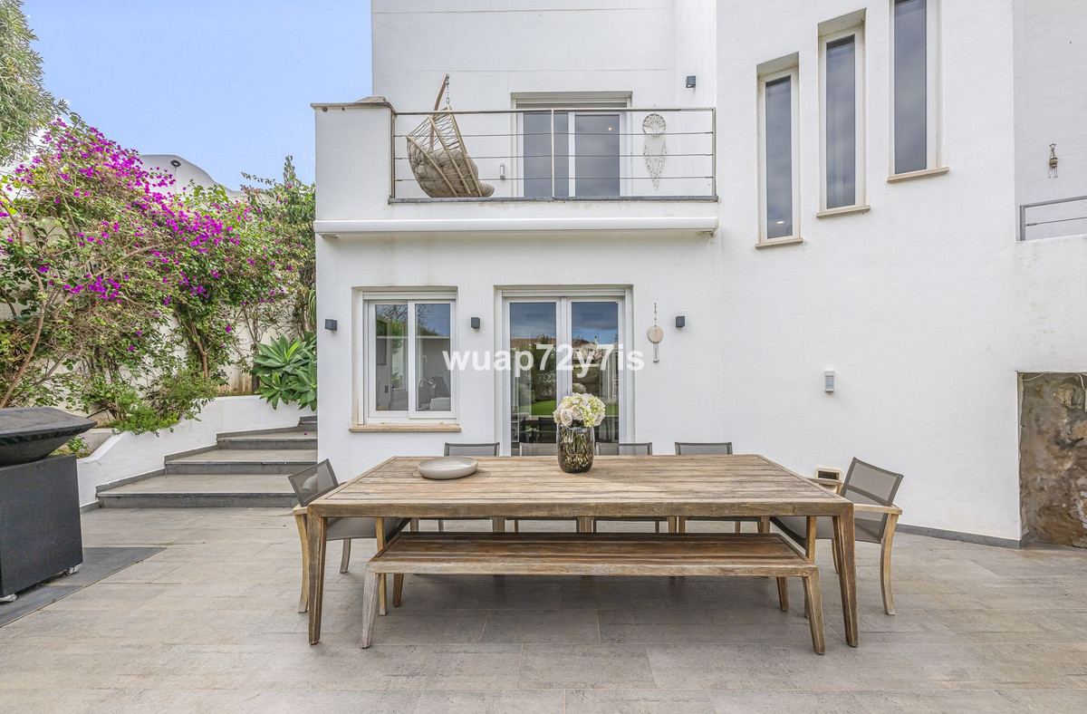 4 Bed Townhouse for sale in Guadalmina Alta Costa Del Sol, Málaga, Spain