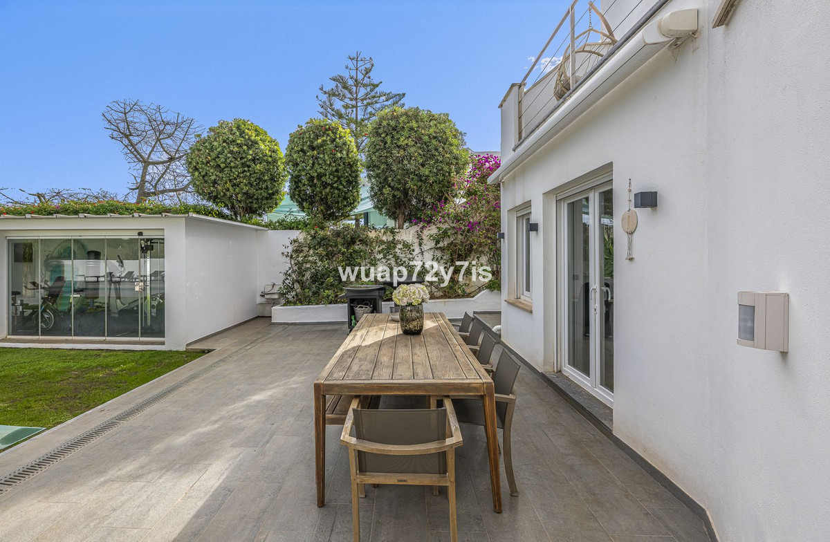 4 Bed Townhouse for sale in Guadalmina Alta Costa Del Sol, Málaga, Spain