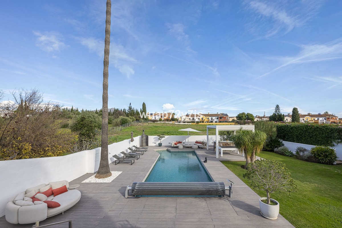 4 Bed Townhouse for sale in Guadalmina Alta Costa Del Sol, Málaga, Spain