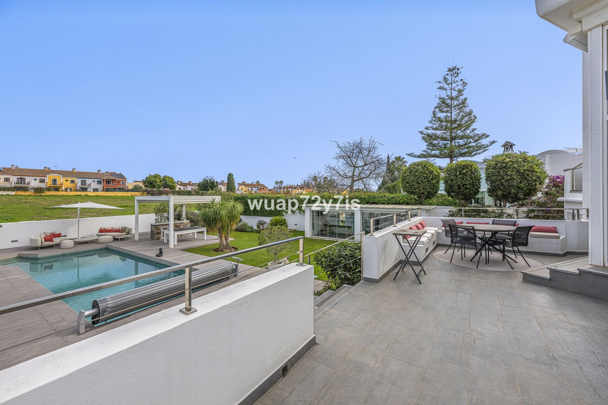 4 Bed Townhouse for sale in Guadalmina Alta Costa Del Sol, Málaga, Spain