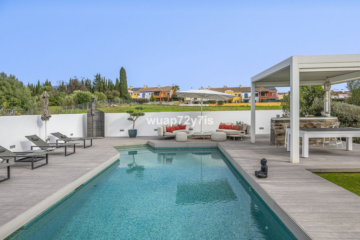 4 Bed Townhouse for sale in Guadalmina Alta Costa Del Sol, Málaga, Spain