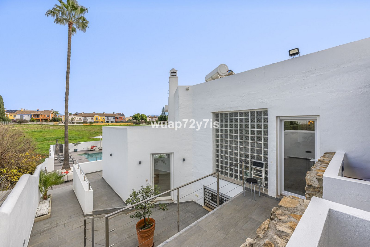 4 Bed Townhouse for sale in Guadalmina Alta Costa Del Sol, Málaga, Spain